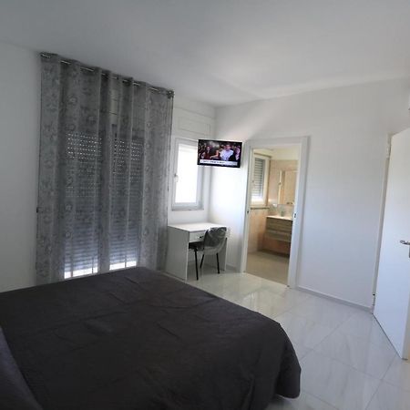 Il Giglio Hotell Castel Volturno Exteriör bild