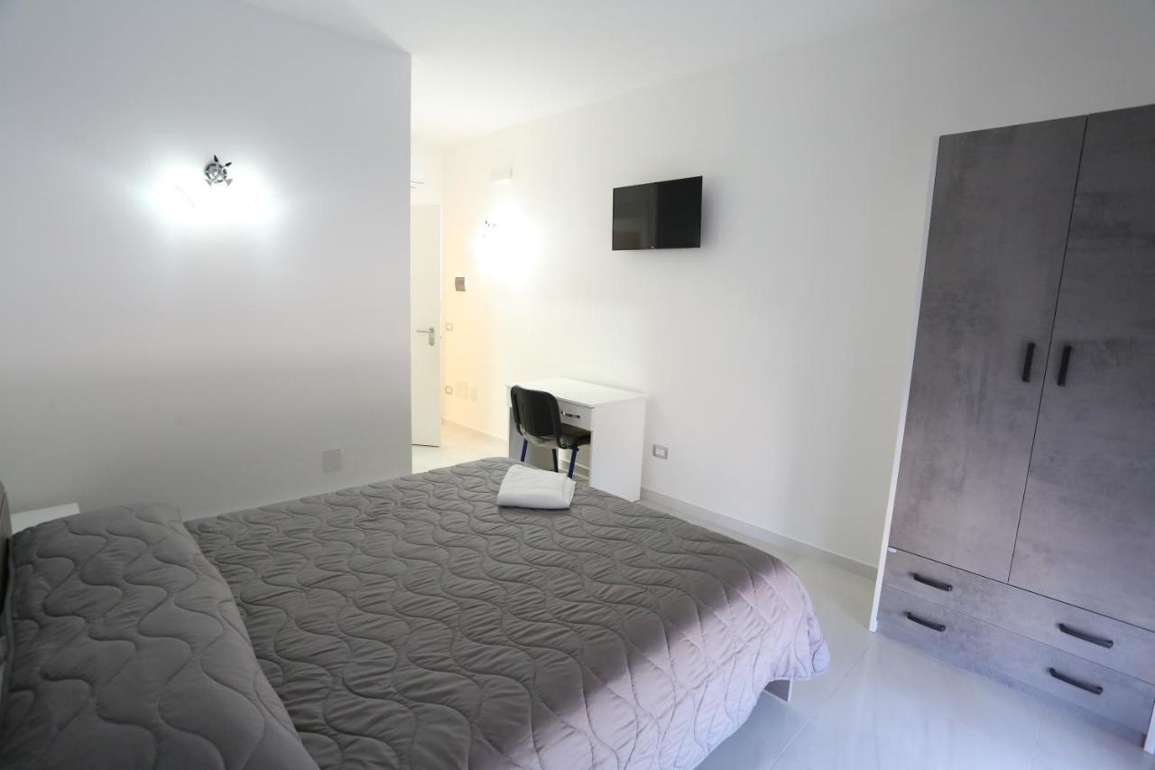 Il Giglio Hotell Castel Volturno Exteriör bild